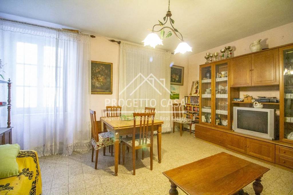 casa indipendente in vendita a Massarosa in zona Bozzano