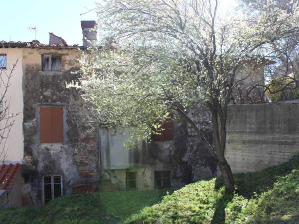 casa indipendente in vendita a Massarosa in zona Bozzano