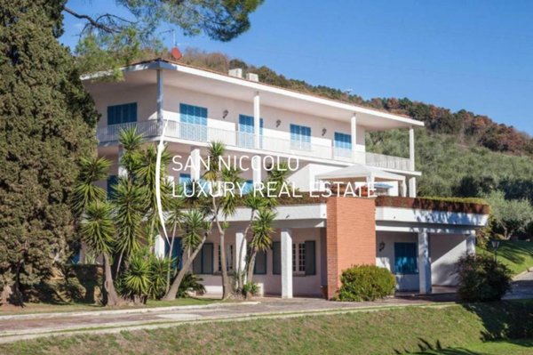 casa indipendente in vendita a Massarosa in zona Massaciuccoli