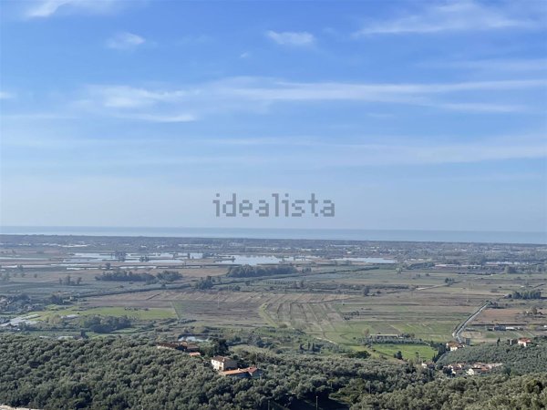 casa indipendente in vendita a Massarosa in zona Pieve a Elici