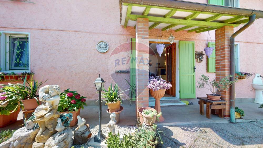 casa indipendente in vendita a Massarosa in zona Corsanico