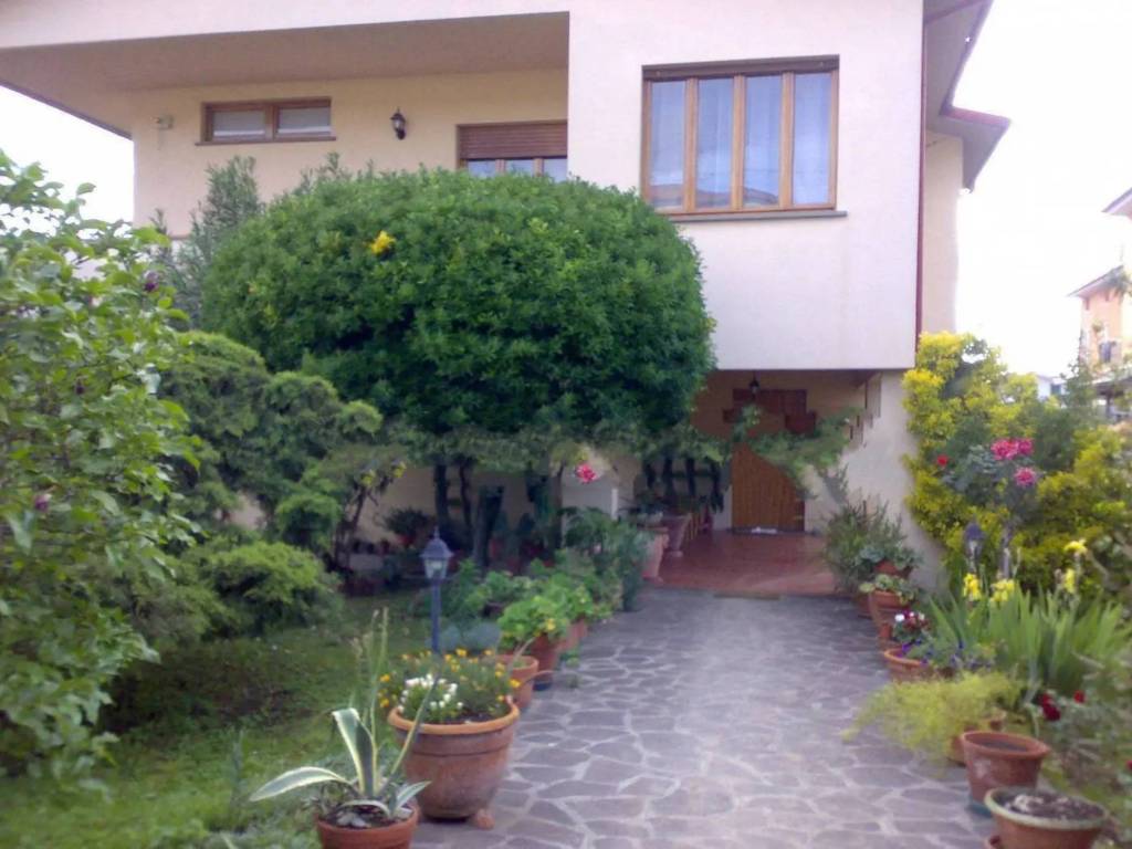 casa indipendente in vendita a Massarosa