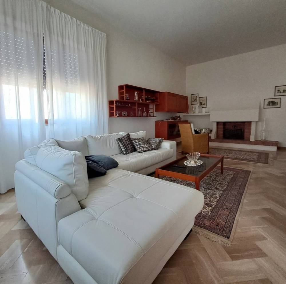 casa indipendente in vendita a Massarosa in zona Bozzano