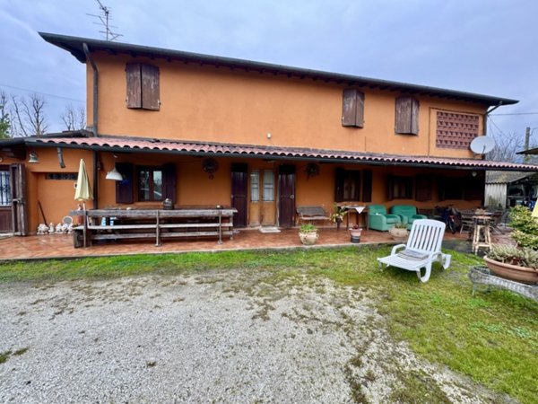 casa indipendente in vendita a Massarosa