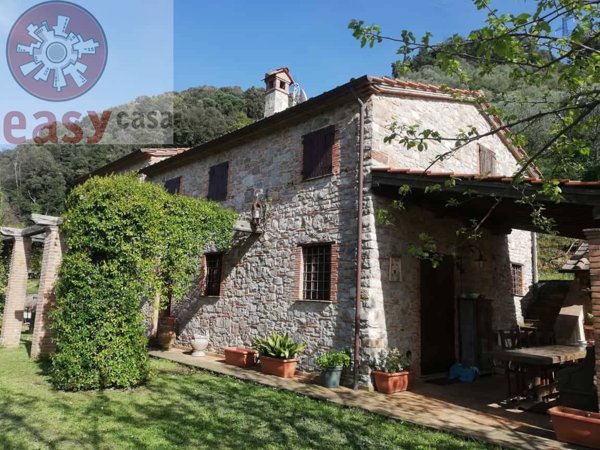 casale in vendita a Massarosa