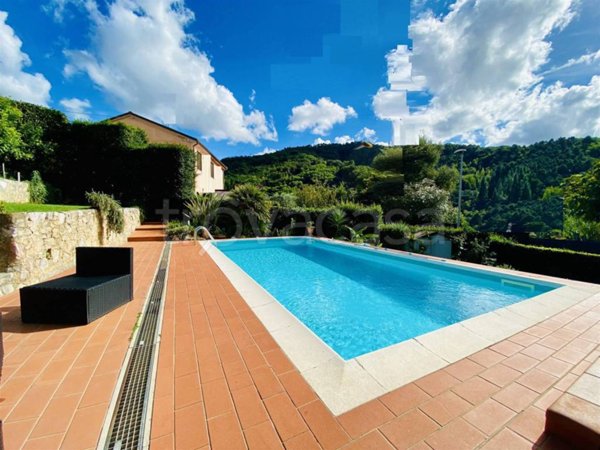 casa indipendente in vendita a Massarosa