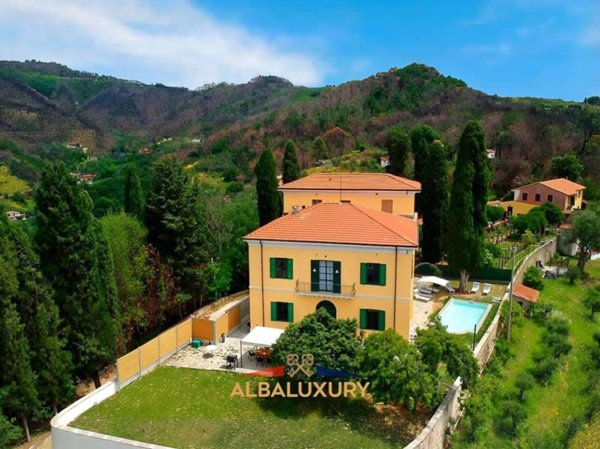 casa indipendente in vendita a Massarosa in zona Pieve a Elici