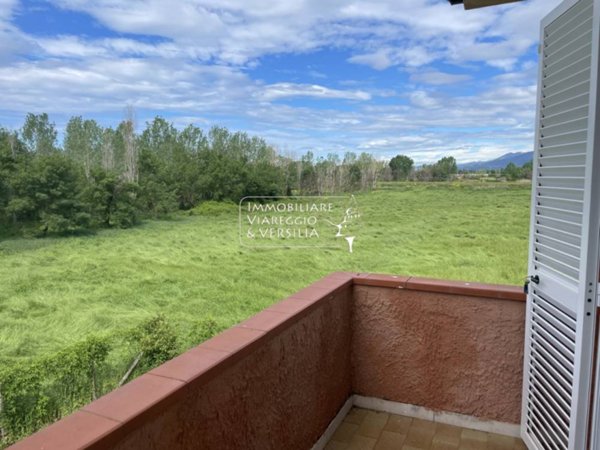 casa indipendente in vendita a Massarosa in zona Piano di Conca