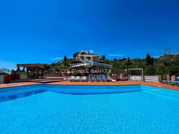 casa indipendente in vendita a Massarosa