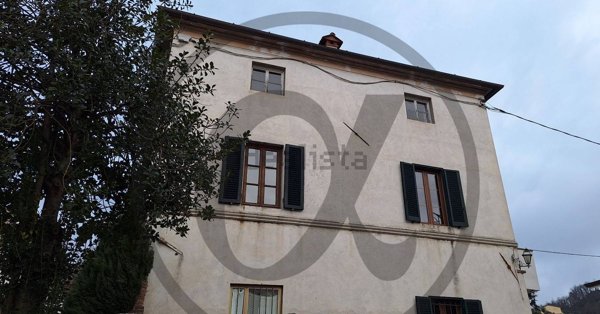 casa indipendente in vendita a Massarosa