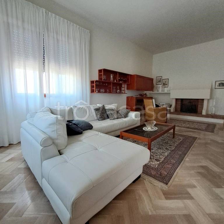 casa indipendente in vendita a Massarosa in zona Bozzano