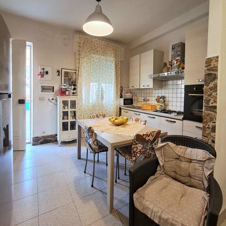 casa indipendente in vendita a Massarosa in zona Stiava
