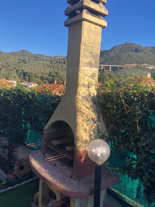 casa indipendente in vendita a Massarosa in zona Bozzano
