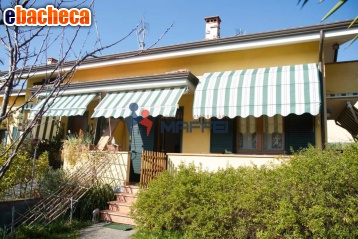 casa indipendente in vendita a Massarosa in zona Quiesa