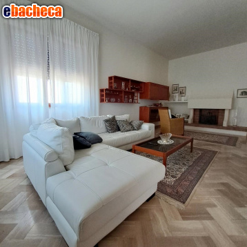 casa indipendente in vendita a Massarosa in zona Bozzano