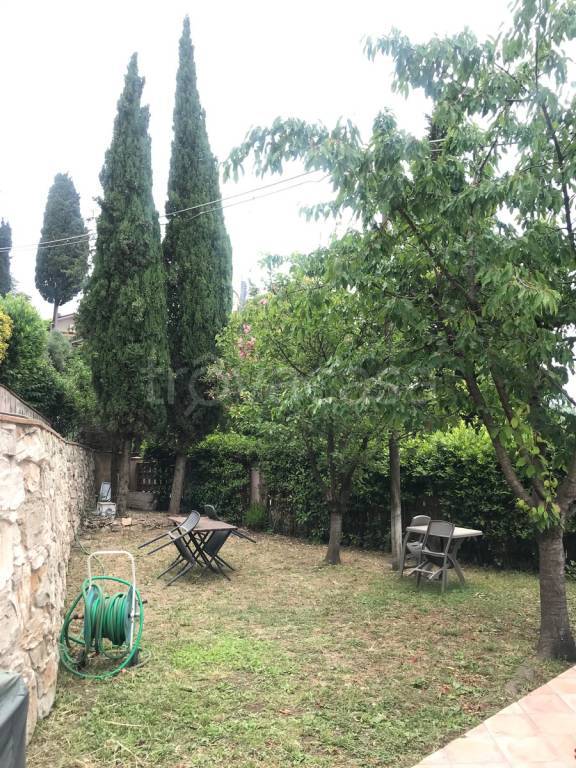 casa indipendente in vendita a Massarosa in zona Bargecchia