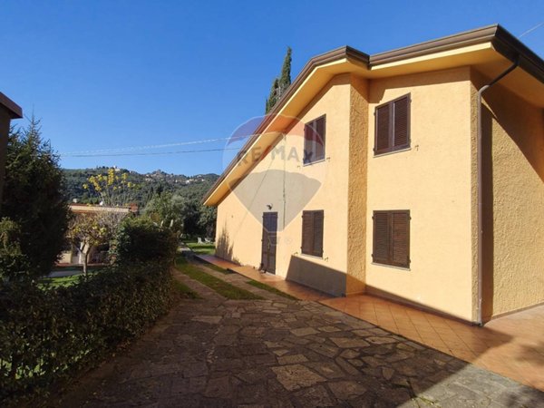 casa indipendente in vendita a Massarosa in zona Stiava