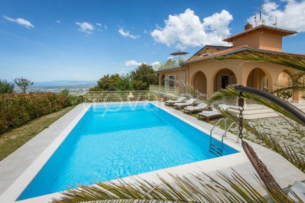 casa indipendente in vendita a Massarosa in zona Piano di Mommio