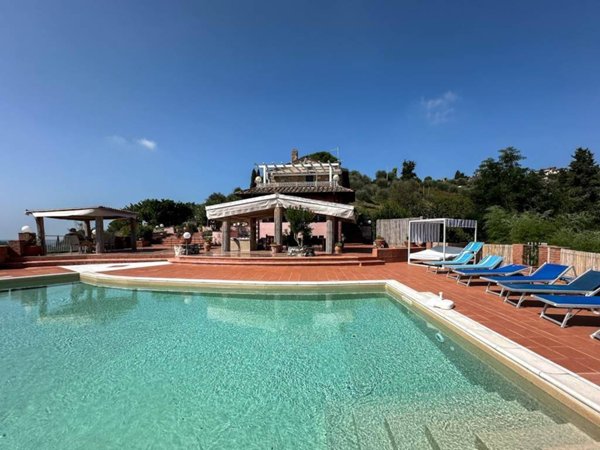 casa indipendente in vendita a Massarosa in zona Bargecchia