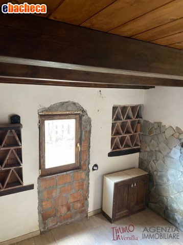 locale di sgombero in vendita a Massarosa in zona Quiesa