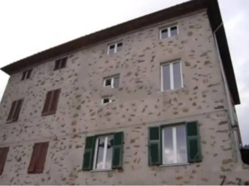 casa indipendente in vendita a Massarosa