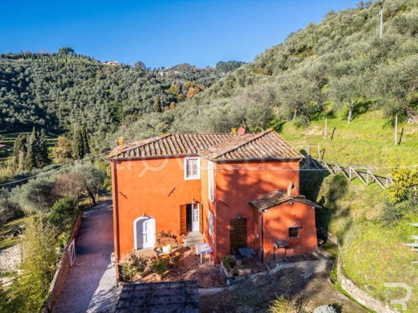 casa indipendente in vendita a Massarosa in zona Stiava