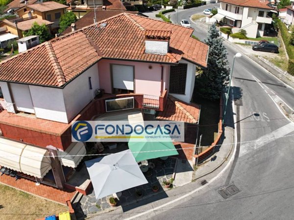 casa indipendente in vendita a Massarosa