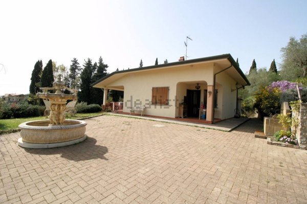 casa indipendente in vendita a Massarosa