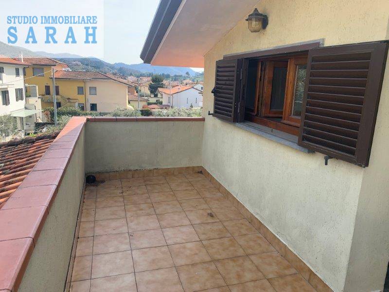 casa indipendente in vendita a Massarosa