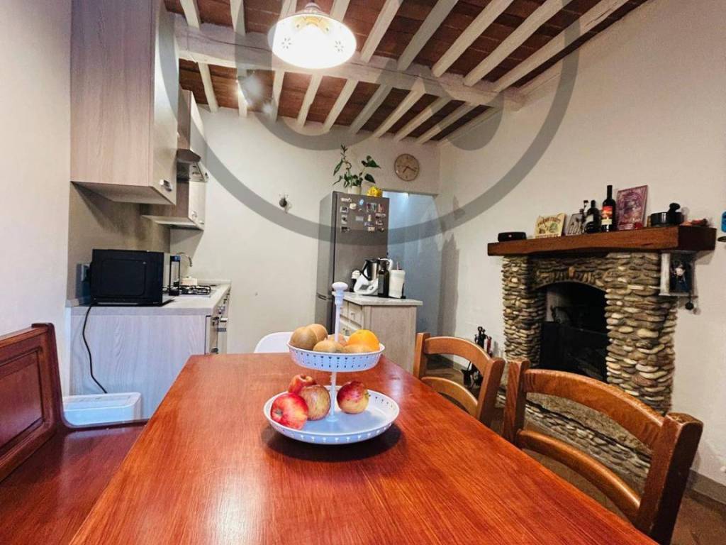 casa indipendente in vendita a Massarosa in zona Bozzano