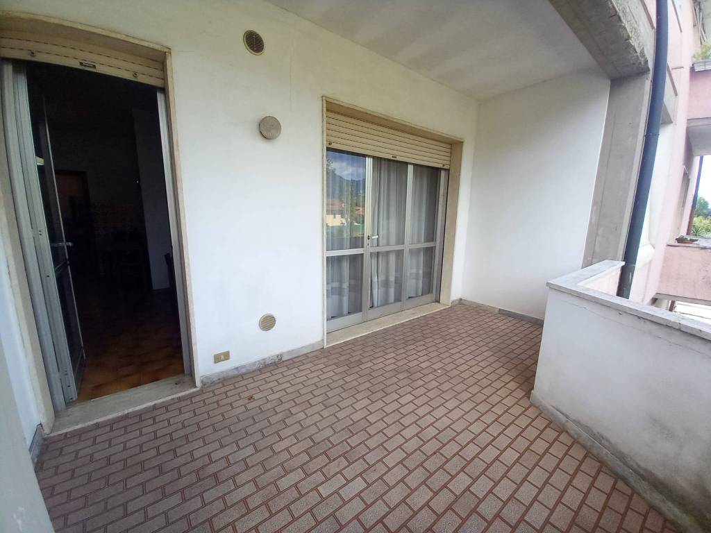 appartamento in vendita a Massarosa in zona Piano di Mommio