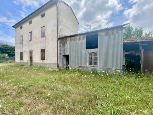 casa indipendente in vendita a Massarosa