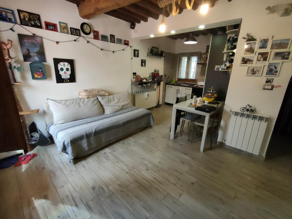 casa indipendente in vendita a Massarosa in zona Piano del Quercione