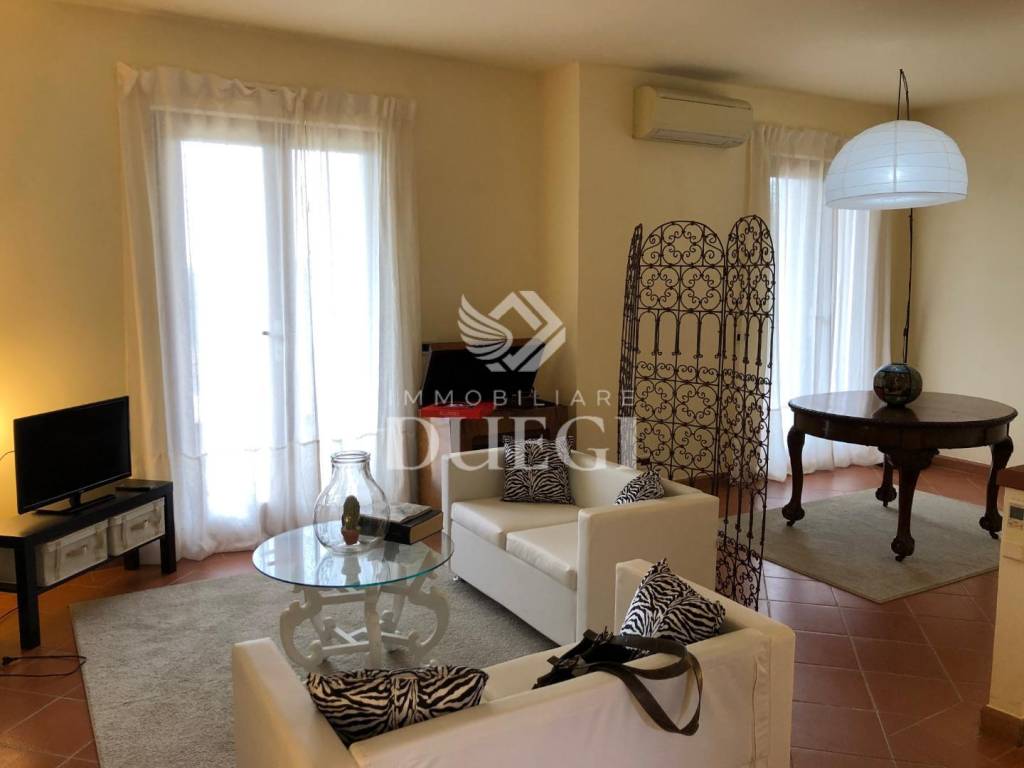 casa indipendente in vendita a Massarosa in zona Corsanico