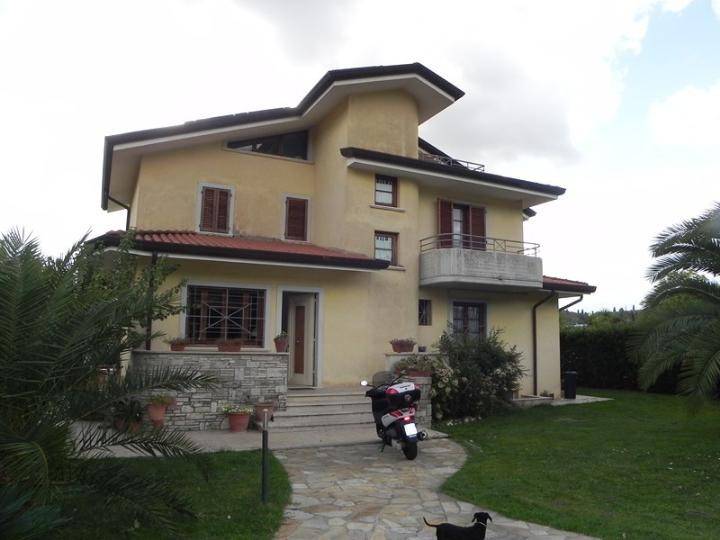 casa indipendente in vendita a Massarosa in zona Stiava