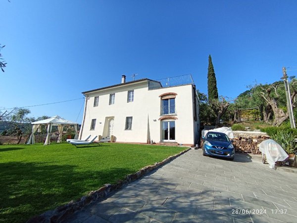 casa indipendente in vendita a Massarosa