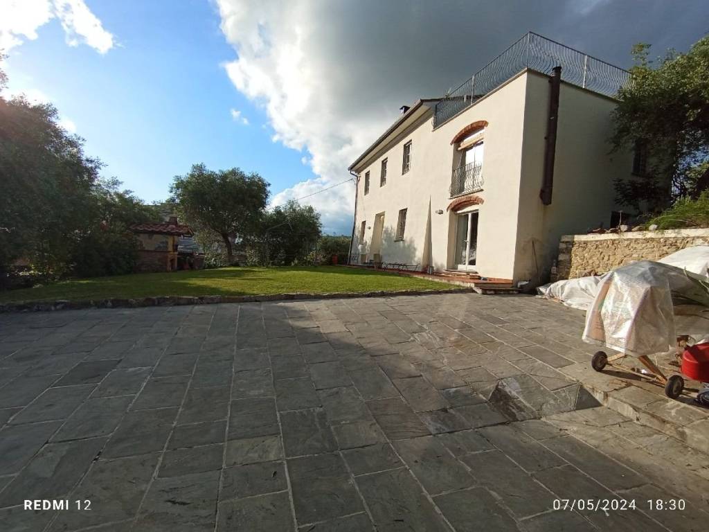 casa indipendente in vendita a Massarosa