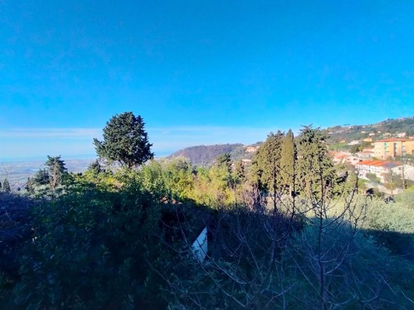 casa indipendente in vendita a Massarosa in zona Corsanico