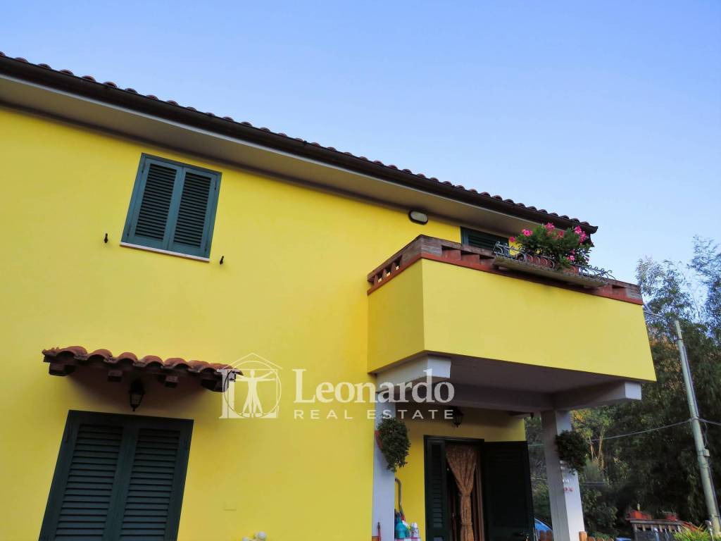 casa indipendente in vendita a Massarosa