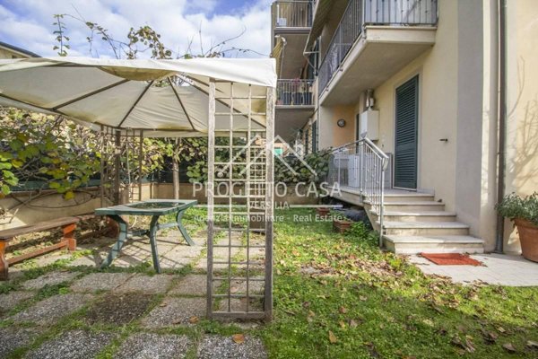 appartamento in vendita a Massarosa in zona Piano di Mommio