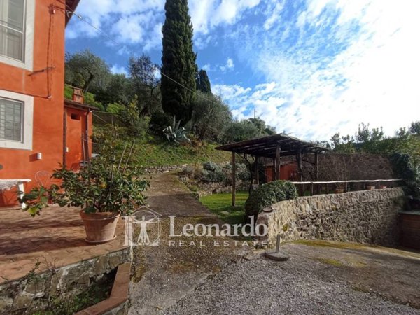 casa indipendente in vendita a Massarosa in zona Stiava