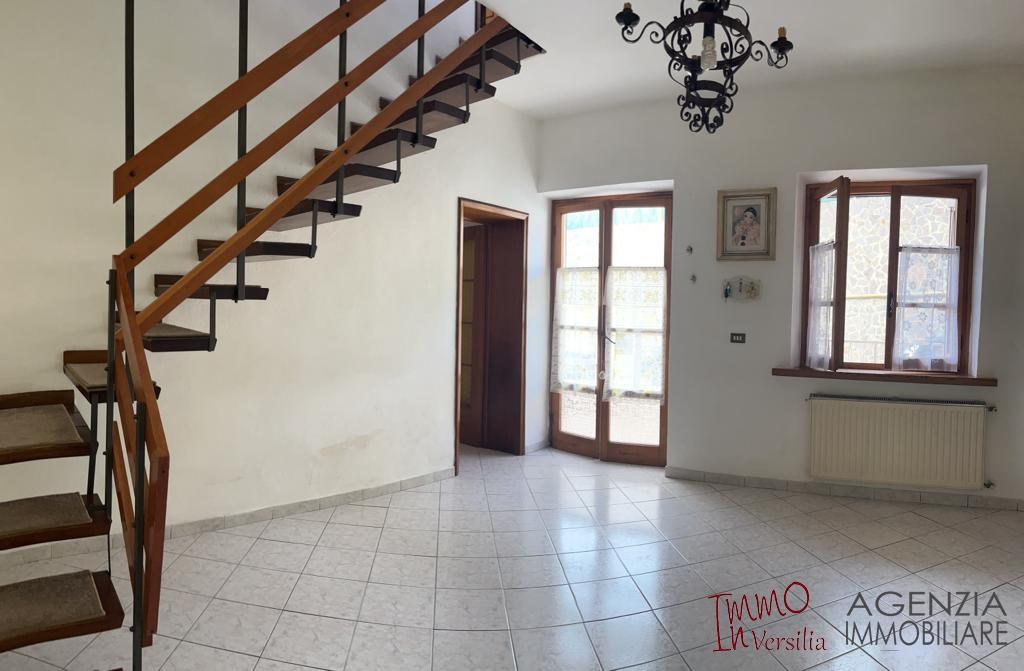 casa indipendente in vendita a Massarosa in zona Bargecchia