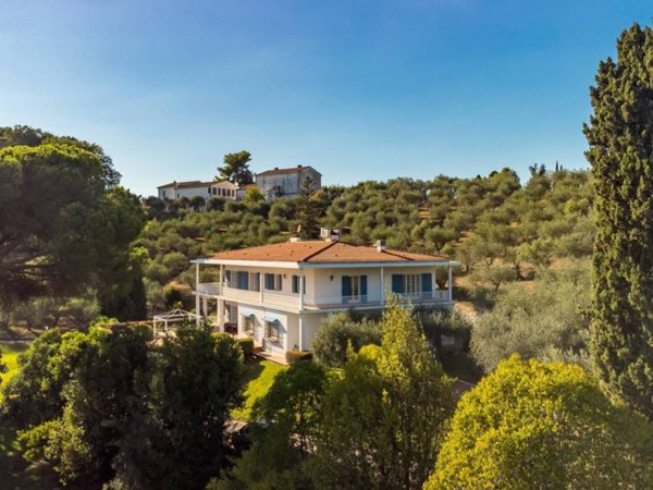casa indipendente in vendita a Massarosa