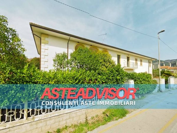 appartamento in vendita a Massarosa in zona Bozzano