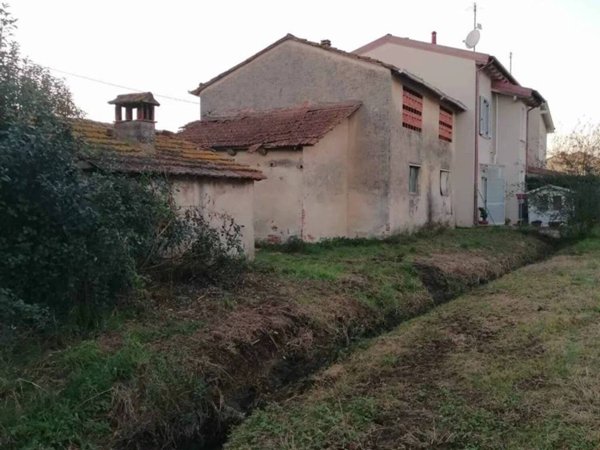 casa indipendente in vendita a Massarosa