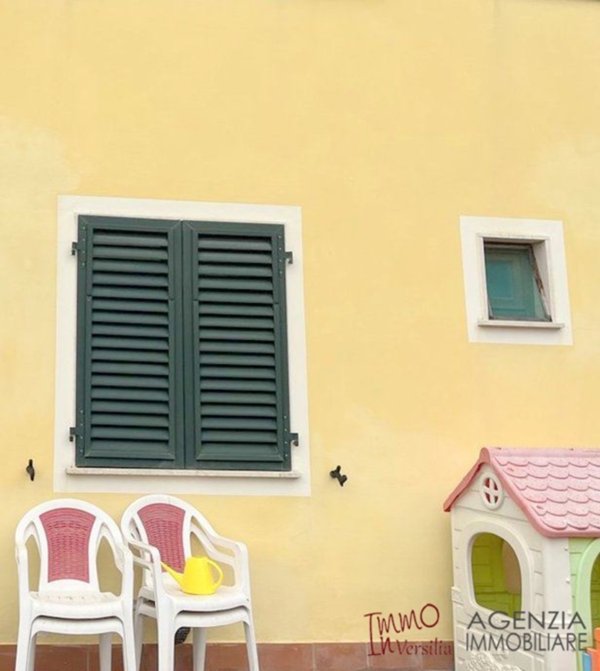 casa indipendente in vendita a Massarosa in zona Bozzano