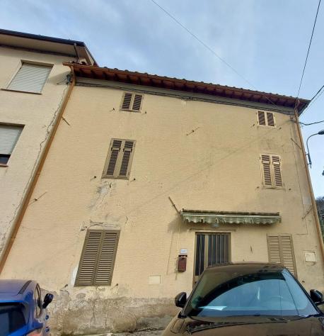 intera palazzina in vendita a Massarosa in zona Massaciuccoli