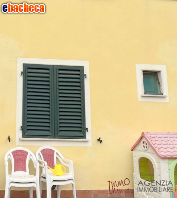 casa indipendente in vendita a Massarosa in zona Bozzano