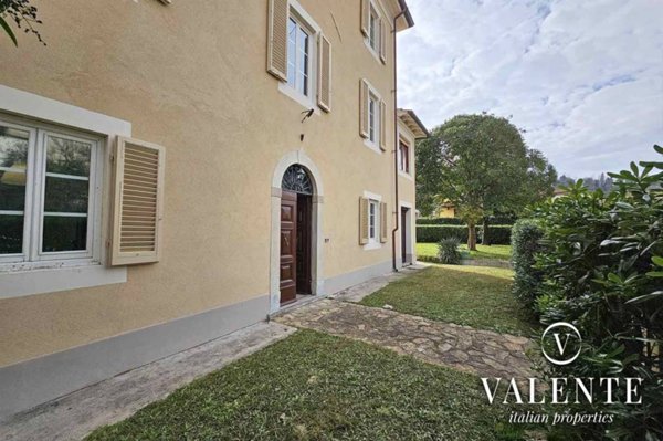 casa indipendente in vendita a Massarosa in zona Quiesa