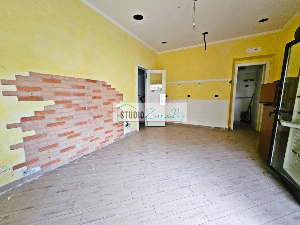 locale commerciale in vendita a Massarosa in zona Stiava